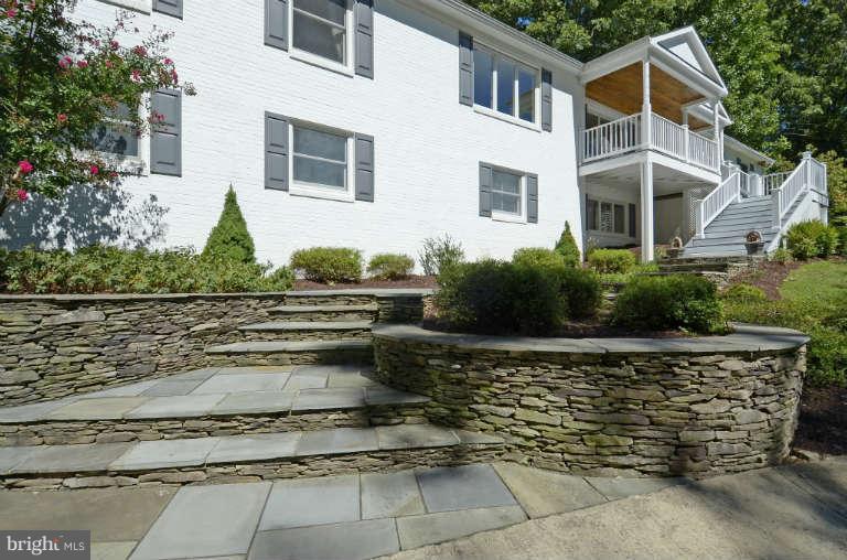 10628 Hunters Valley Road Vienna, VA 22181 - Photo 21 of 30 Beautiful stone steps leading to the front
