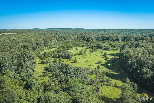 $899,000 | 57 Kountry Trail Lane, Brumley, MO 65017