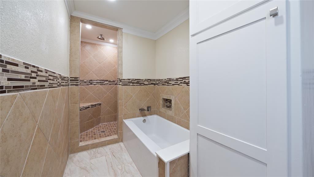 539 Edmonson Avenue Athens, TX 75751 - Photo 12 of 21 a bathroom with a sink a toilet and shower