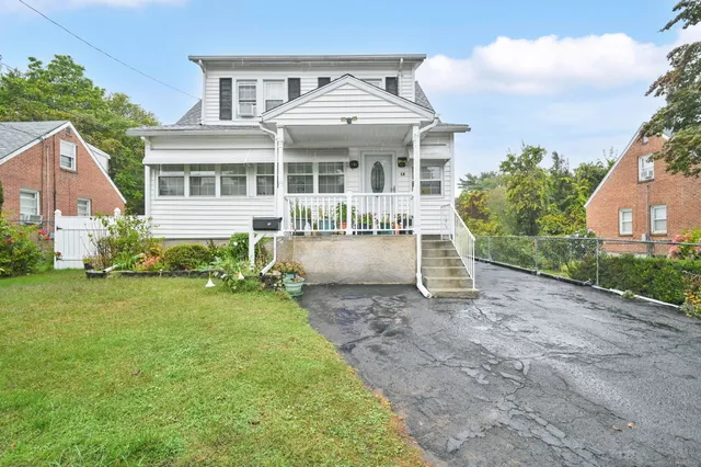 $350,000 | 18 Englewood Avenue, Bloomfield, CT 06002
