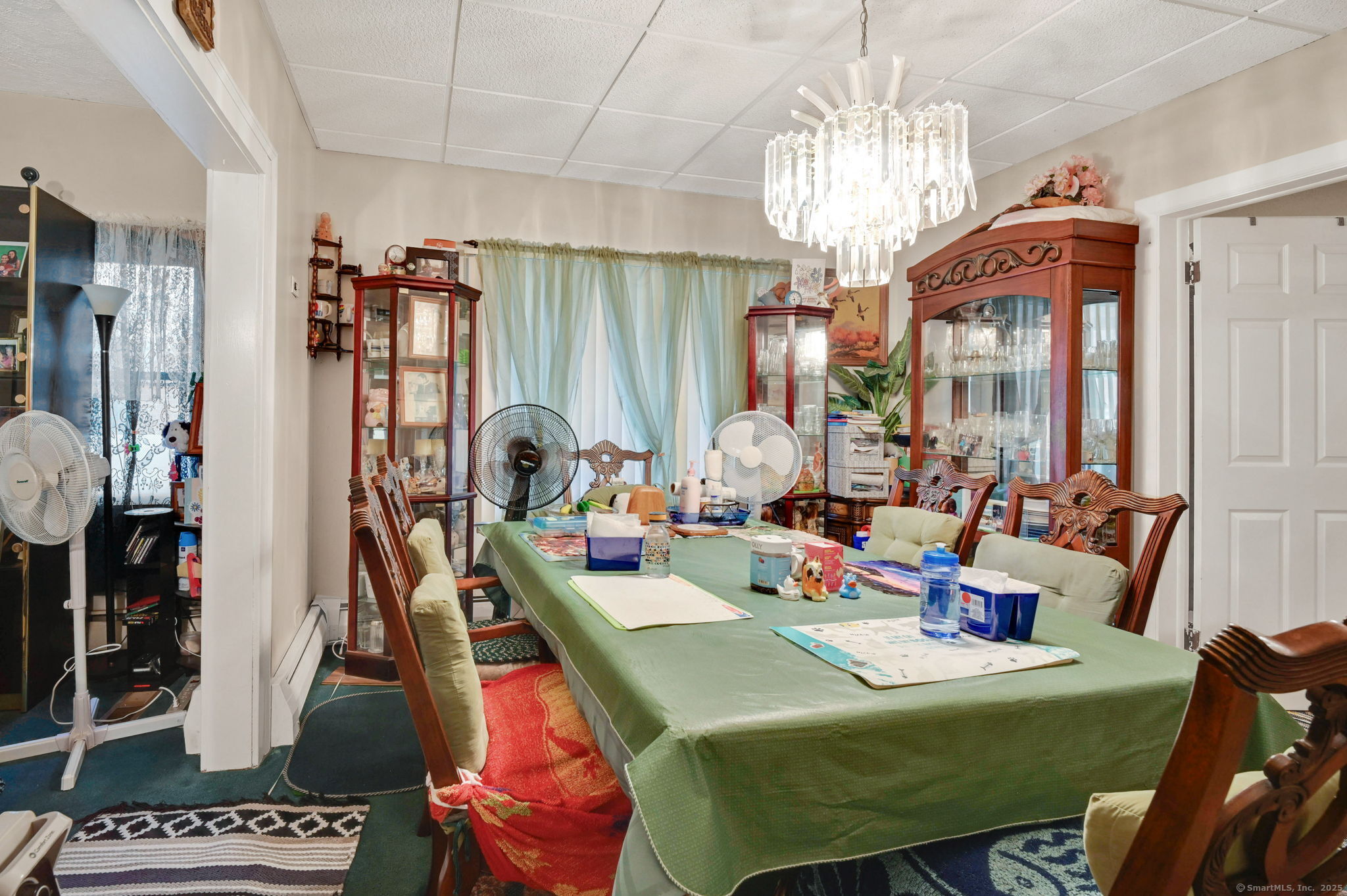 18 Englewood Avenue Bloomfield, CT 06002 - Photo 13 of 34