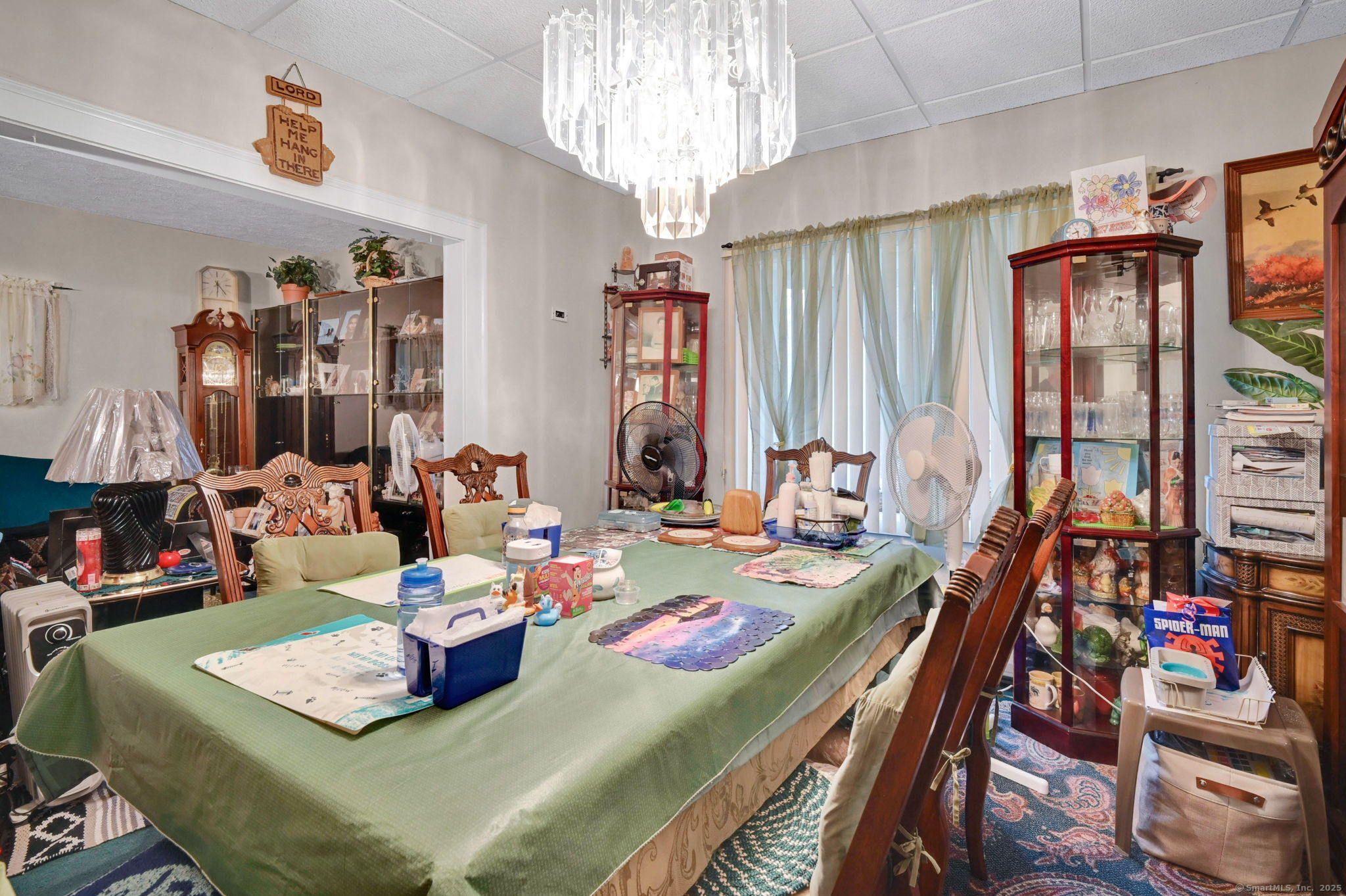 18 Englewood Avenue Bloomfield, CT 06002 - Photo 14 of 34