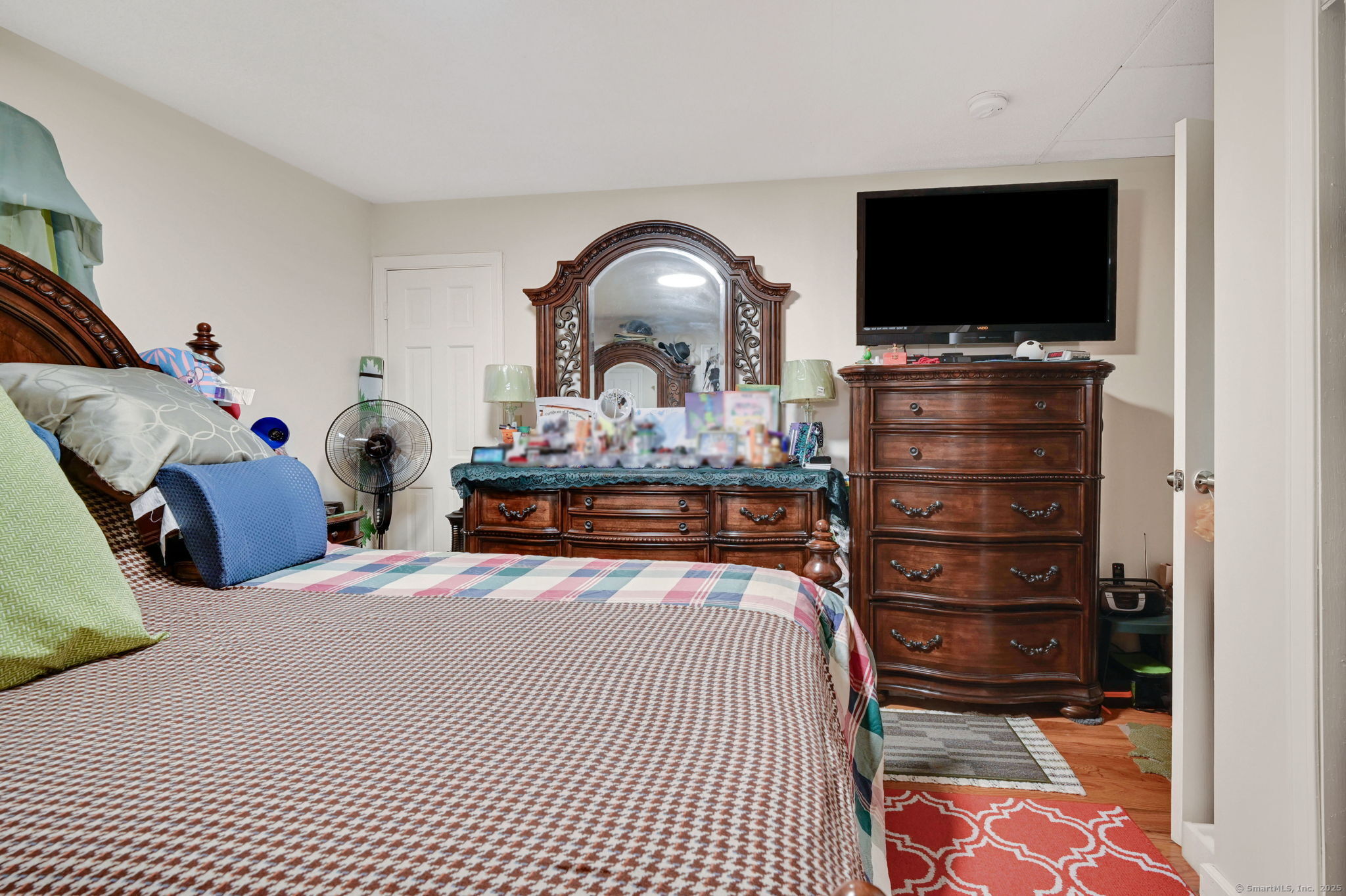 18 Englewood Avenue Bloomfield, CT 06002 - Photo 16 of 34