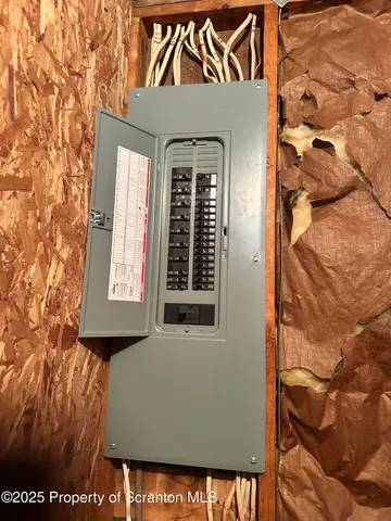 $265,000 | 55 Yorktown Road, Mountain Top, PA 18707