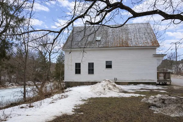 $330,000 | 586 Plains Road, Harrison, ME 04040