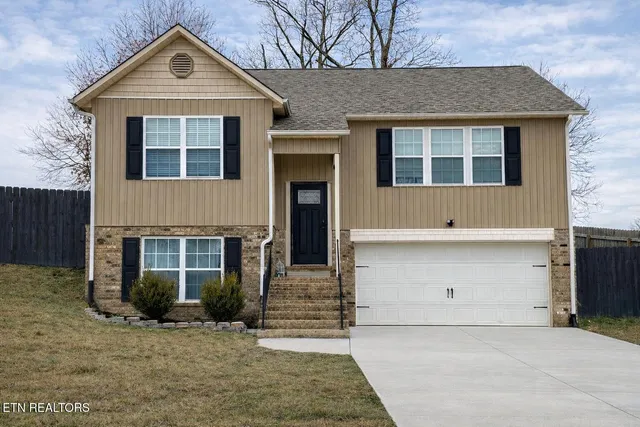$399,900 | 217 Ashton Lane, Madisonville, TN 37354