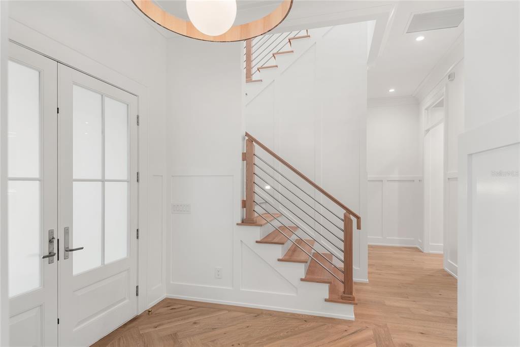 1820 Glencoe Road Winter Park, FL 32789 - Photo 5 of 75 a view of entryway with wooden floor