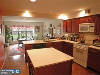 427 Inveraray Road Villanova, PA 19085 - Photo 4 of 12