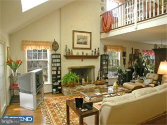 427 Inveraray Road Villanova, PA 19085 - Photo 5 of 12