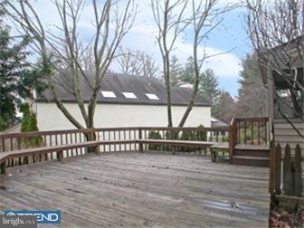 427 Inveraray Road Villanova, PA 19085 - Photo 8 of 12