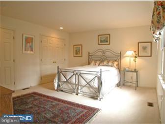 427 Inveraray Road Villanova, PA 19085 - Photo 10 of 12