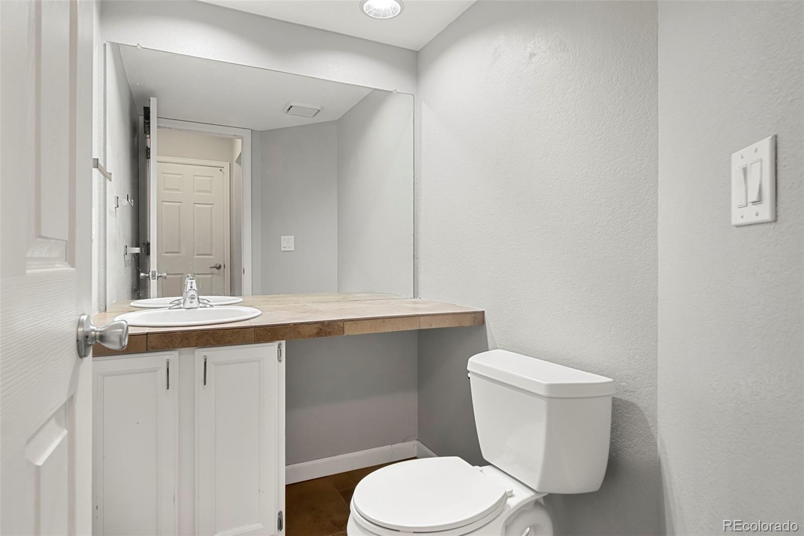 9260 Buttonhill Court Highlands Ranch, CO 80130 - Photo 12 of 24 Gallery Image 12