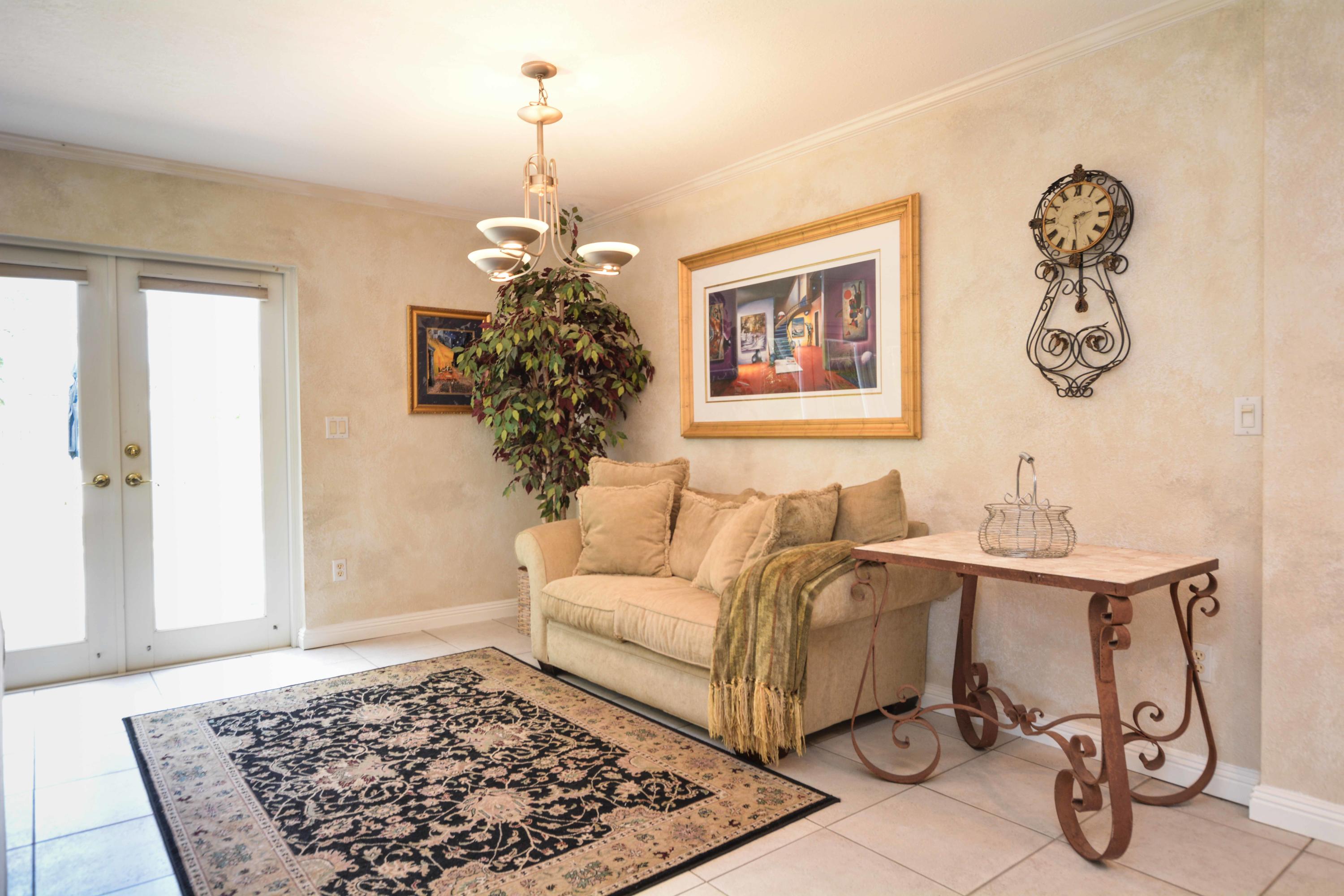 235 Northwest 6th Street Boca Raton, FL 33432 - Photo 20 of 31 235NW6StBocaRatonFL (19 of 29)