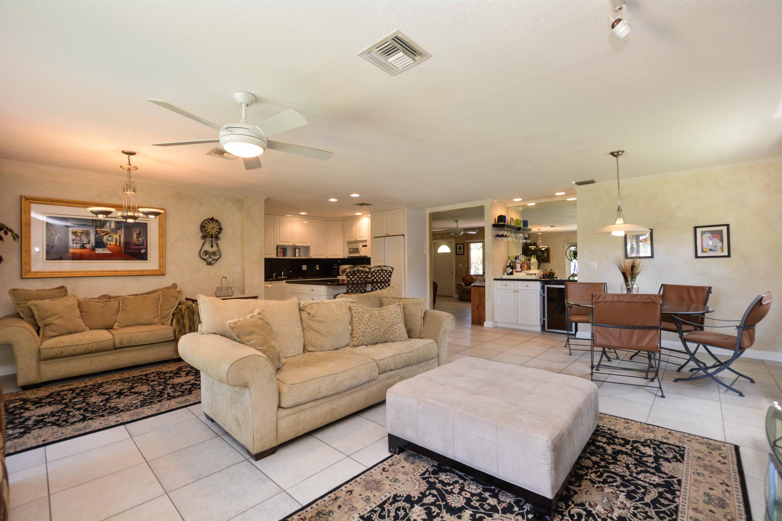 235 Northwest 6th Street Boca Raton, FL 33432 - Photo 26 of 31 235NW6StBocaRatonFL (23 of 29)