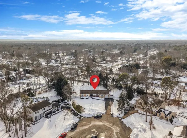 $679,888 | 6 Madsen Court, Mount Sinai, NY 11766