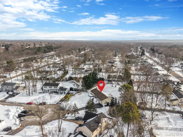 $679,888 | 6 Madsen Court, Mount Sinai, NY 11766