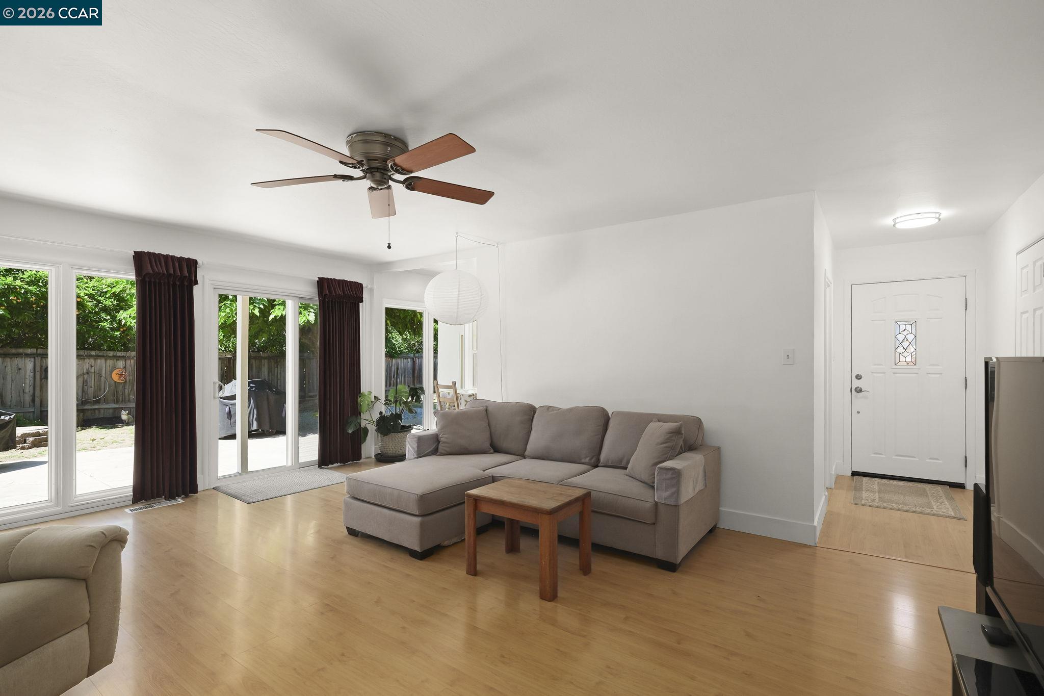 4050 Sacramento Street Concord, CA 94521 - Photo 4 of 31