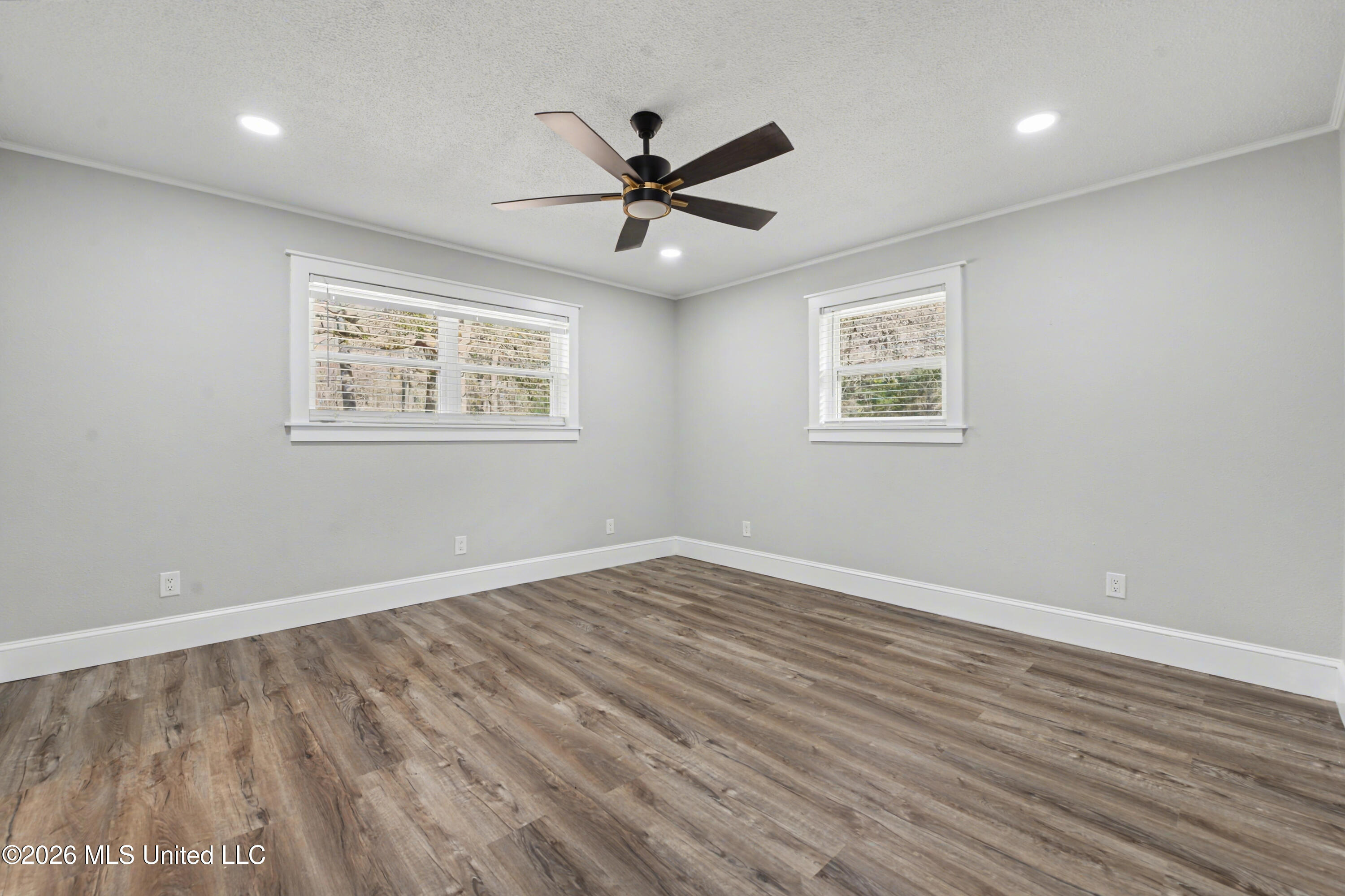 3724 Dowlwood Road Moss Point, MS 39562 - Photo 13 of 29 013