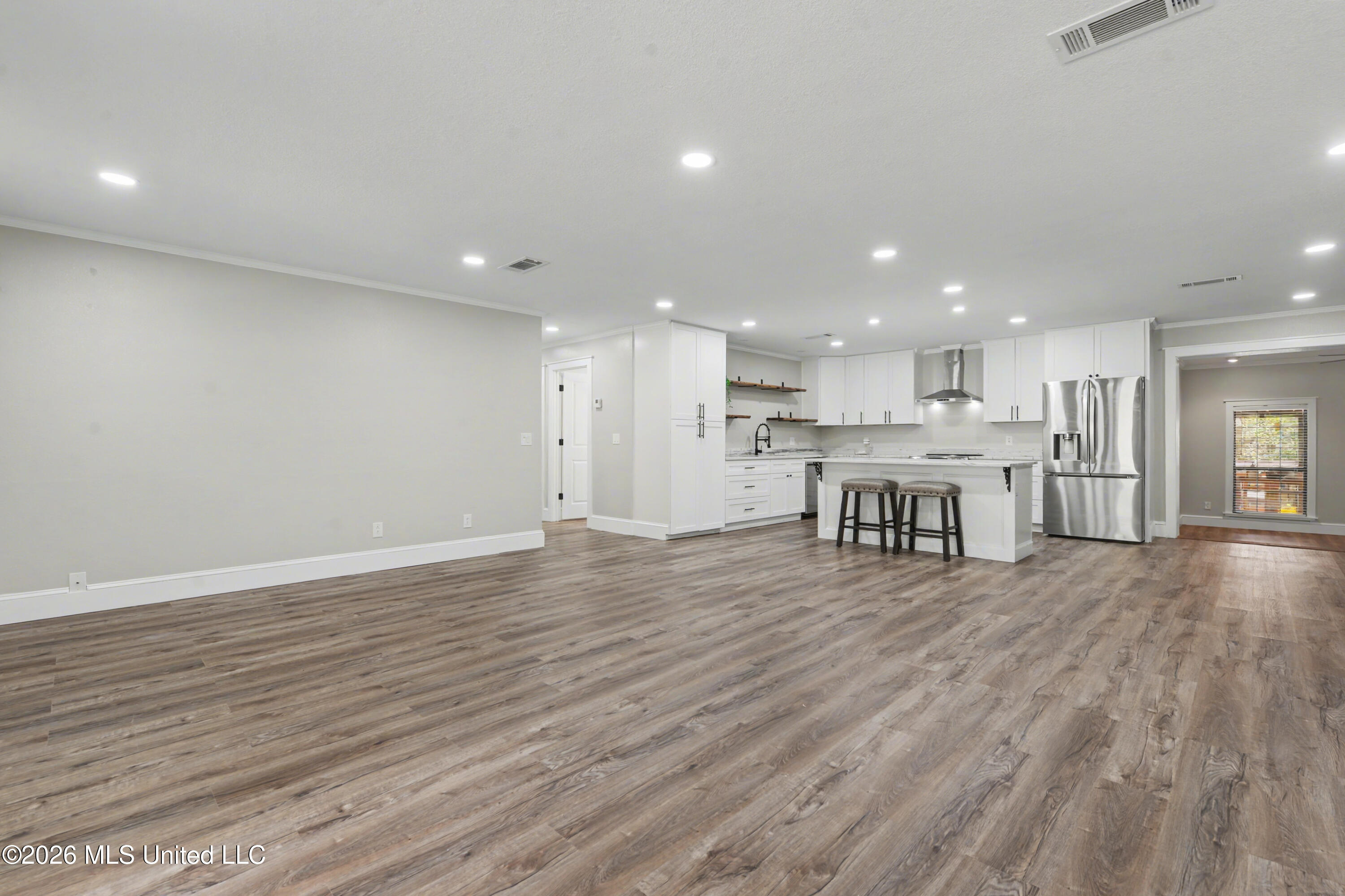 3724 Dowlwood Road Moss Point, MS 39562 - Photo 5 of 29 005