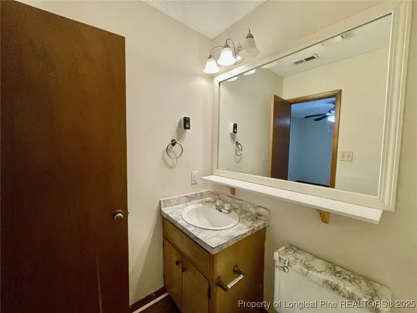 $925 | 754 Hedgelawn Way, Fayetteville, NC 28311