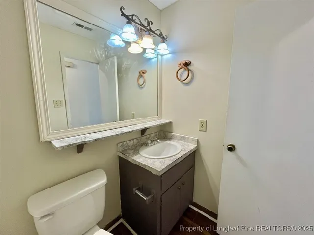 $925 | 754 Hedgelawn Way, Fayetteville, NC 28311