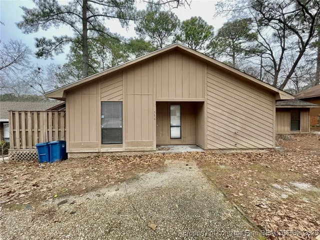 $925 | 754 Hedgelawn Way, Fayetteville, NC 28311