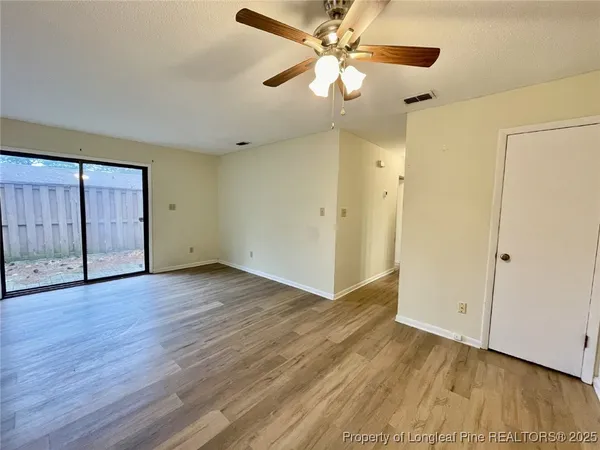 $925 | 754 Hedgelawn Way, Fayetteville, NC 28311