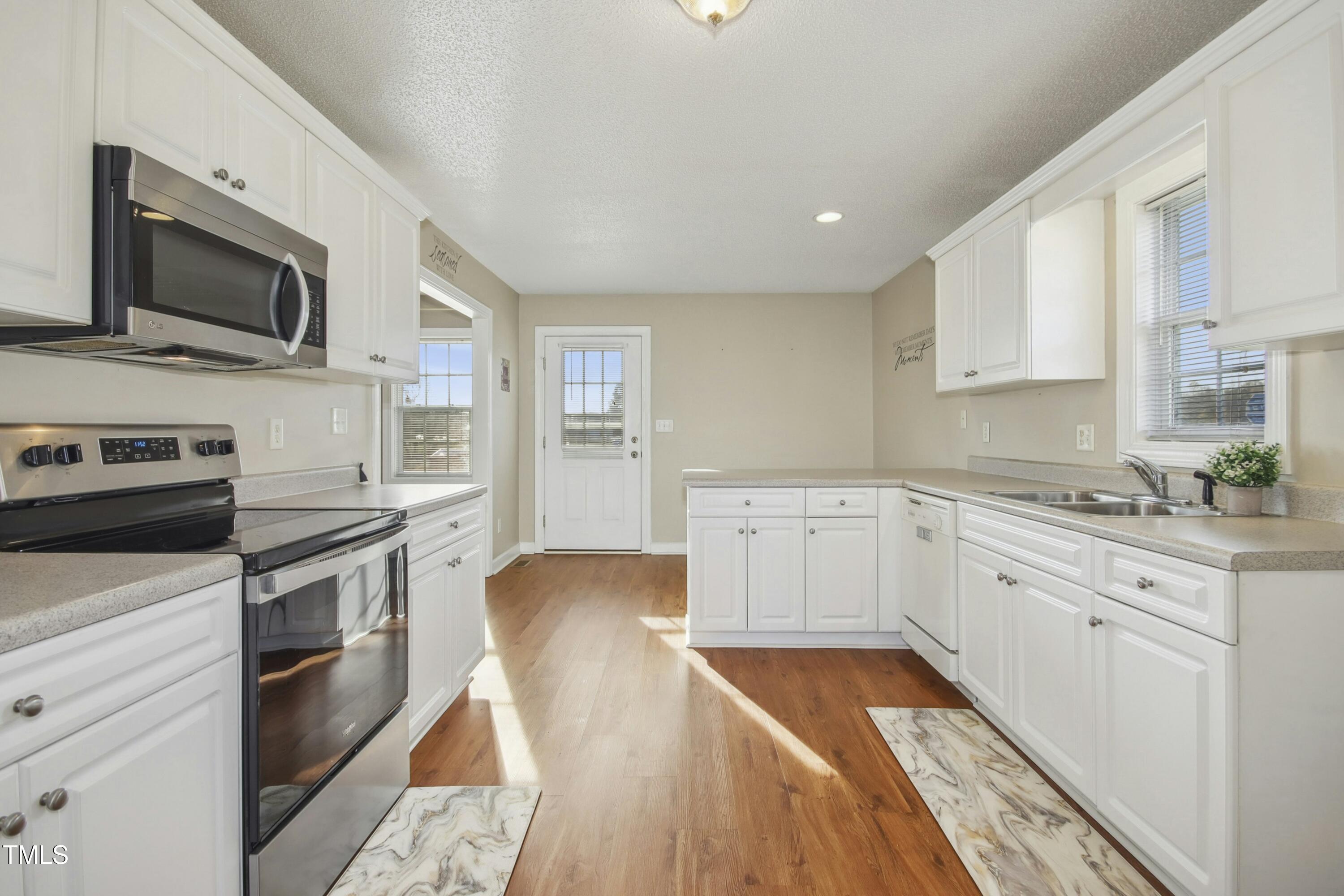 7093 Wheatfield Road Spring Hope, NC 27882 - Photo 10 of 29 Kitchen