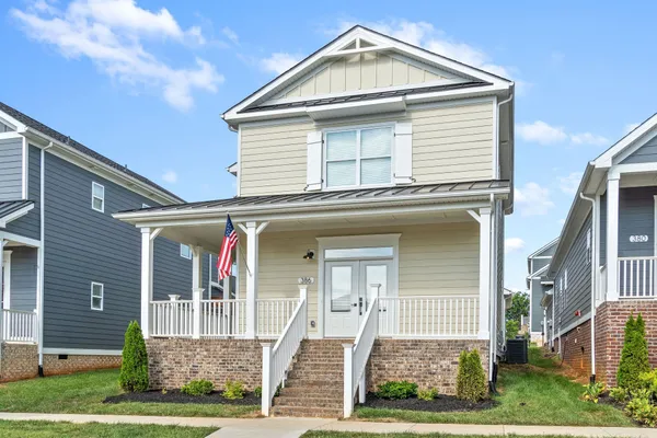 $2,380 | 386 Augusta Avenue, Pleasant View, TN 37146
