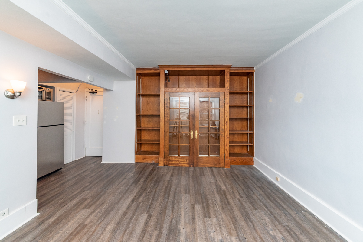 400 West Deming Place, Unit 2P Chicago, IL 60614 - Photo 5 of 9