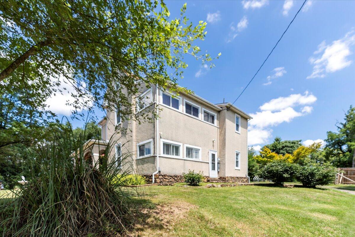 2408 Shull Road Northeast Roanoke, VA 24012 - Photo 54 of 63 56-56