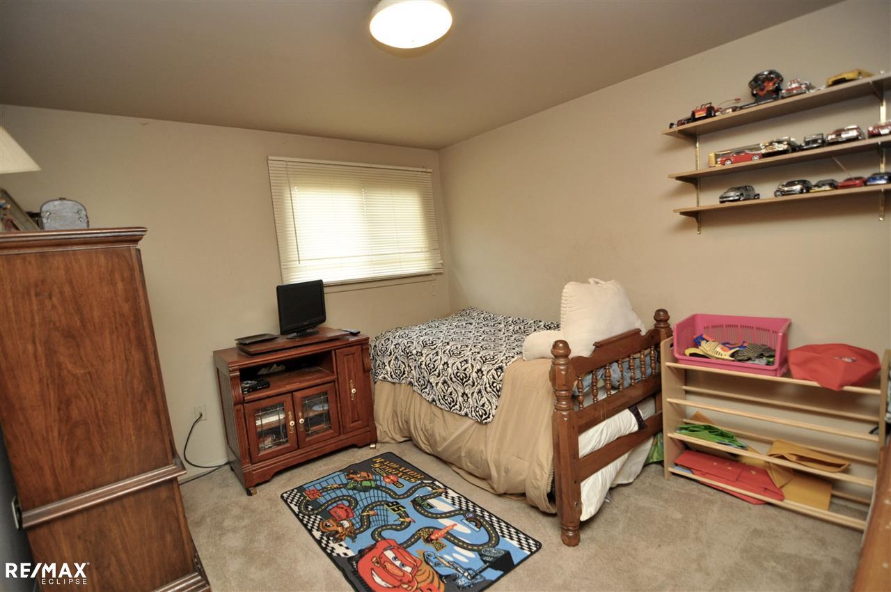 47026 Rosemary Road Macomb, MI 48044 - Photo 15 of 24 31318563-14.JPG