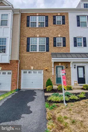 $3,100 | 6034 Camerons Ferry Drive, Haymarket, VA 20169