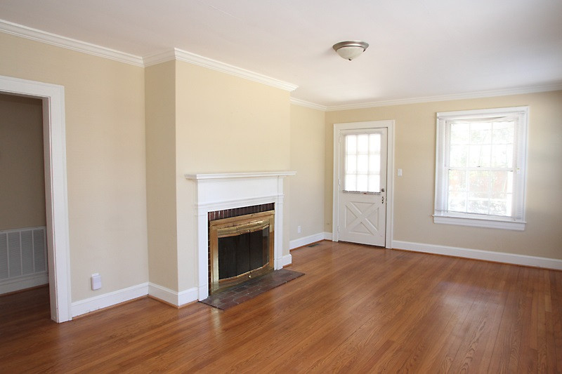 810 Chamberlain Street Raleigh, NC 27607 - Photo 3 of 16 Photo 3