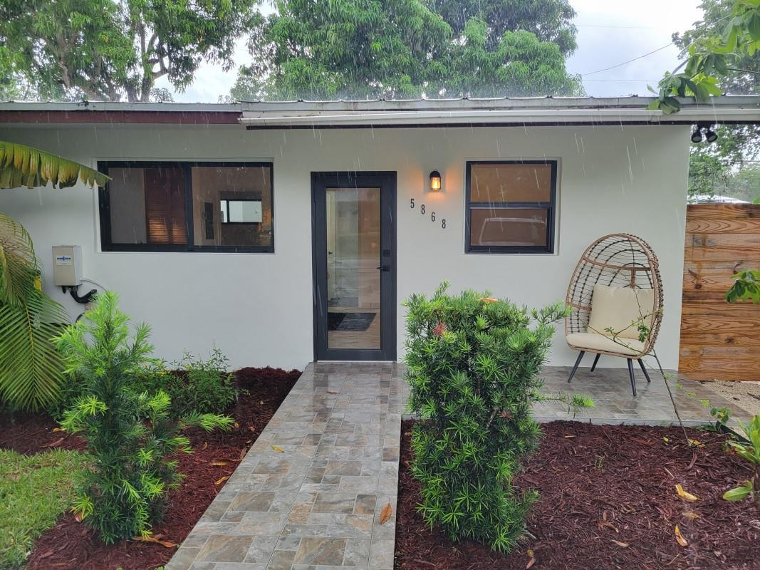 5868 Southwest 60th Street Miami, FL 33143 - Photo 1 of 10 Photo 1