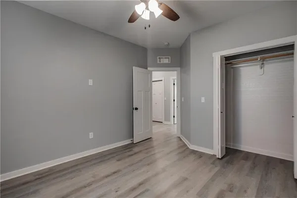 $299,900 | 106 East Walker Drive, Harrisonville, MO 64701
