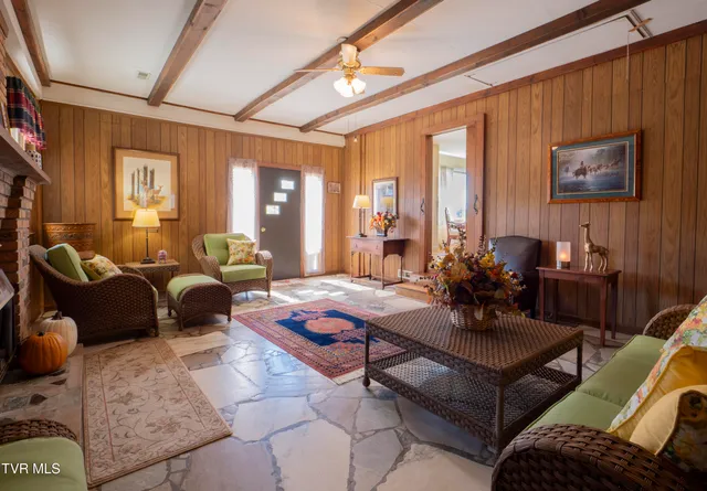 $387,900 | 8315 Old Stage Road, Chuckey, TN 37641