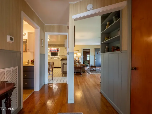 $387,900 | 8315 Old Stage Road, Chuckey, TN 37641