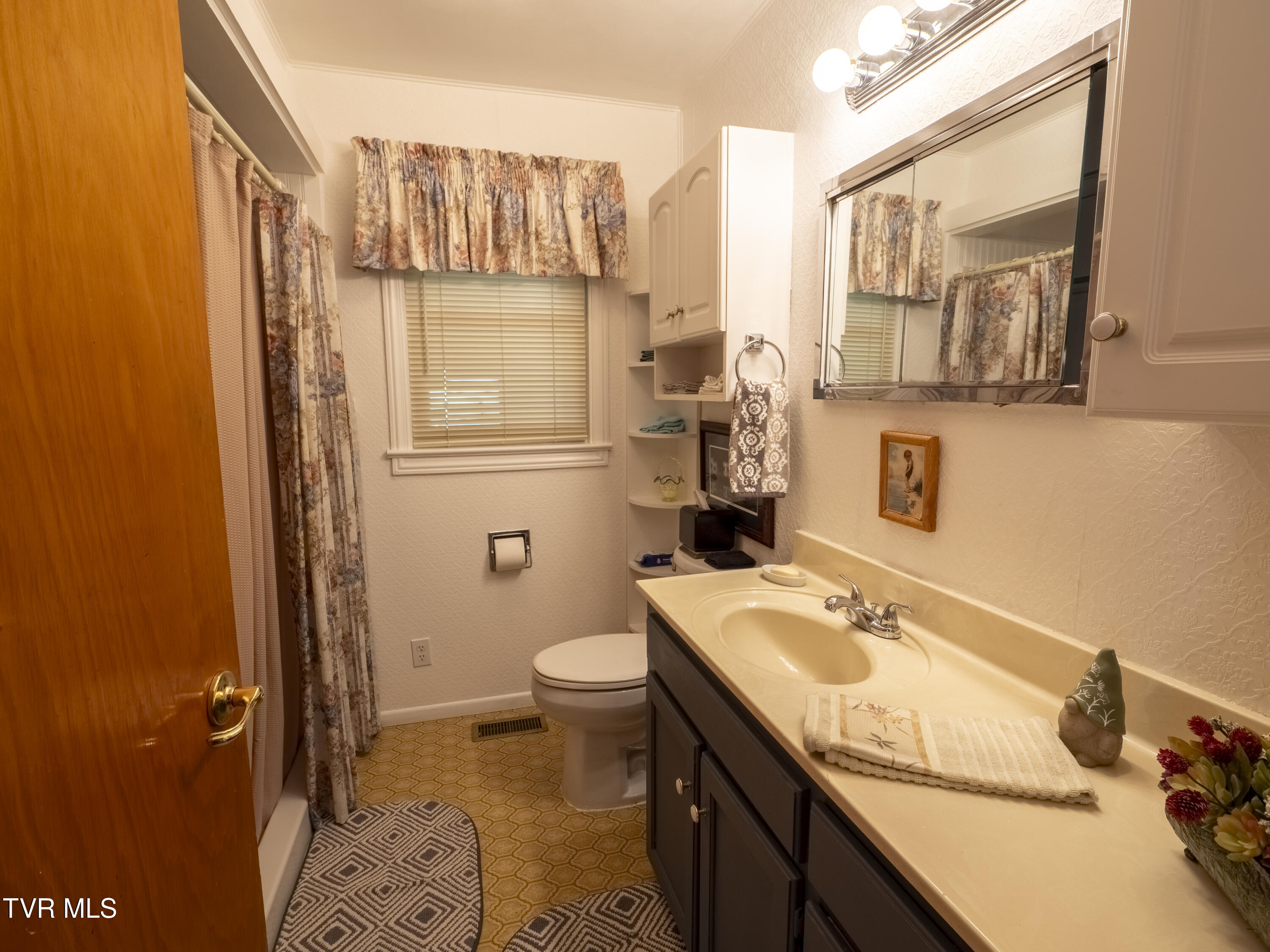 8315 Old Stage Road Chuckey, TN 37641 - Photo 27 of 58 _1018401-HDR