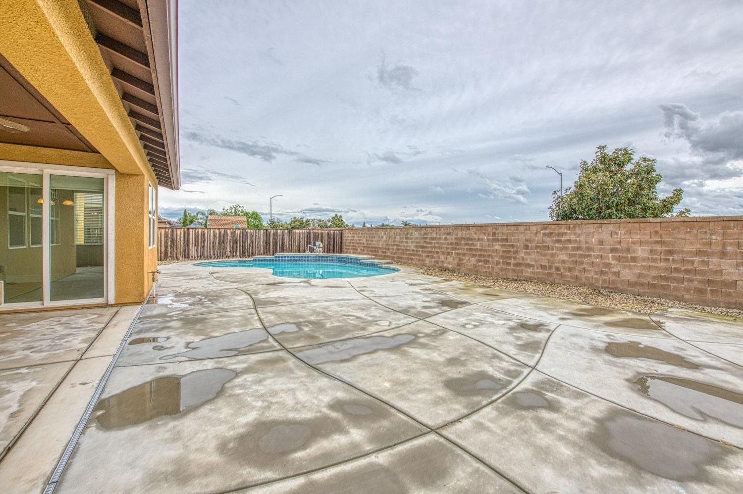 3036 Portals Avenue Clovis, CA 93619 - Photo 43 of 53