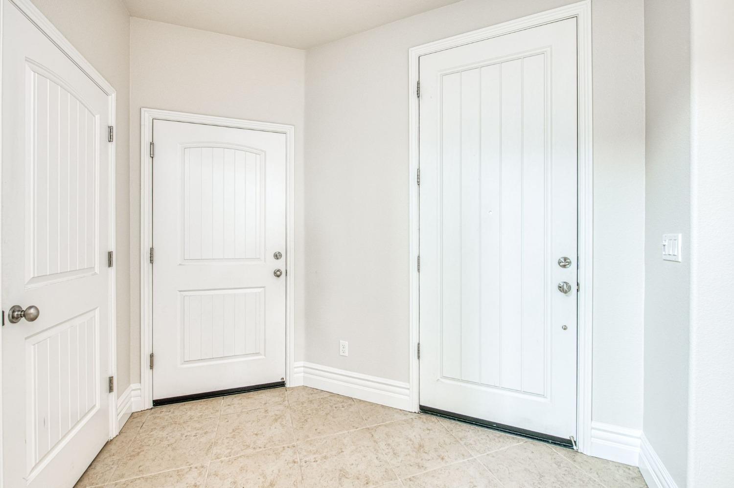 3036 Portals Avenue Clovis, CA 93619 - Photo 5 of 53 a view of an empty room