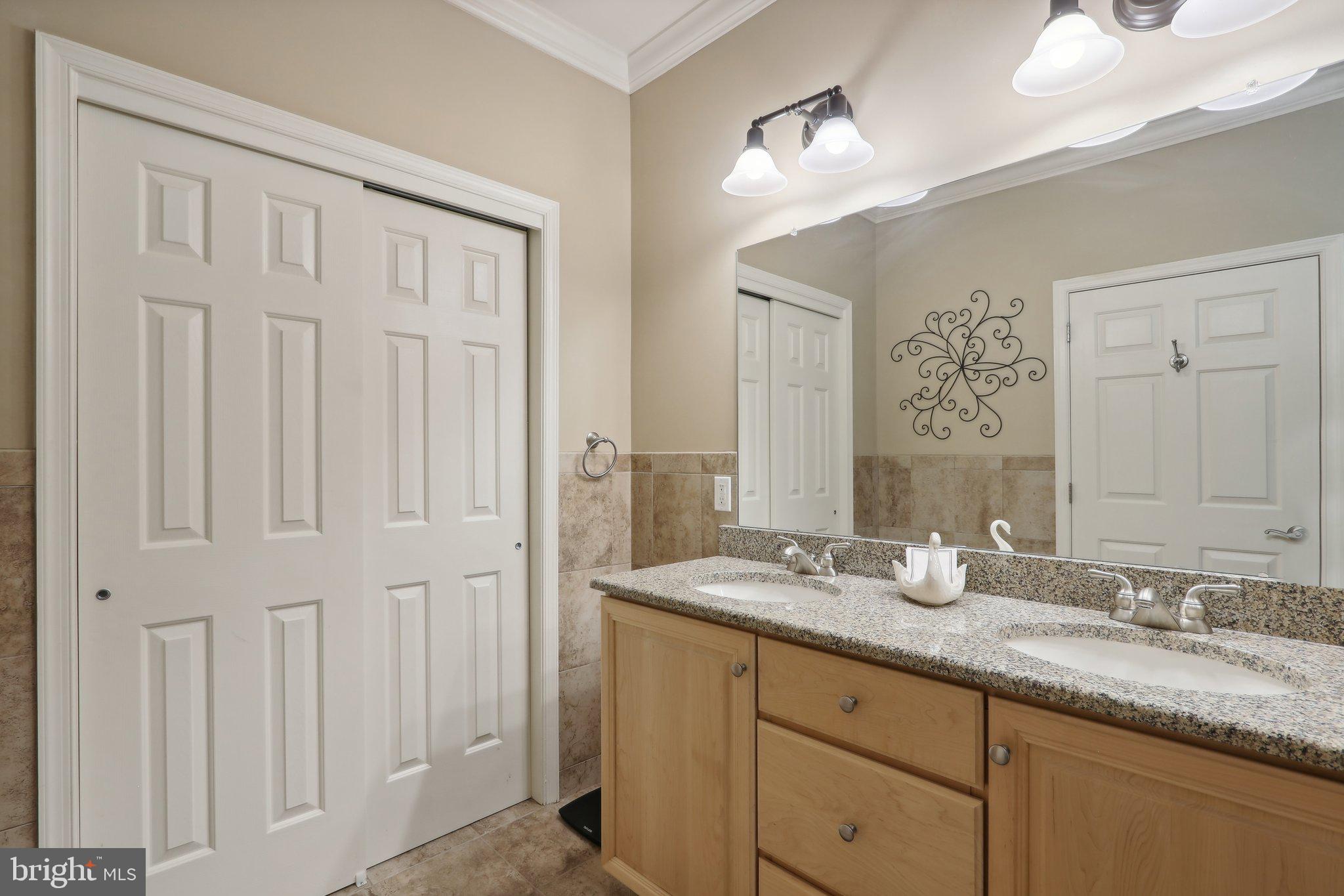 42 Five Ponds Circle Warminster, PA 18974 - Photo 19 of 31