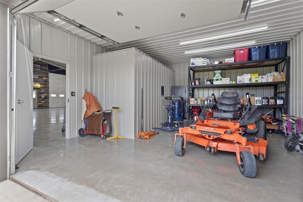 10078 Farmington Road Van Alstyne, TX 75495 - Photo 33 of 40