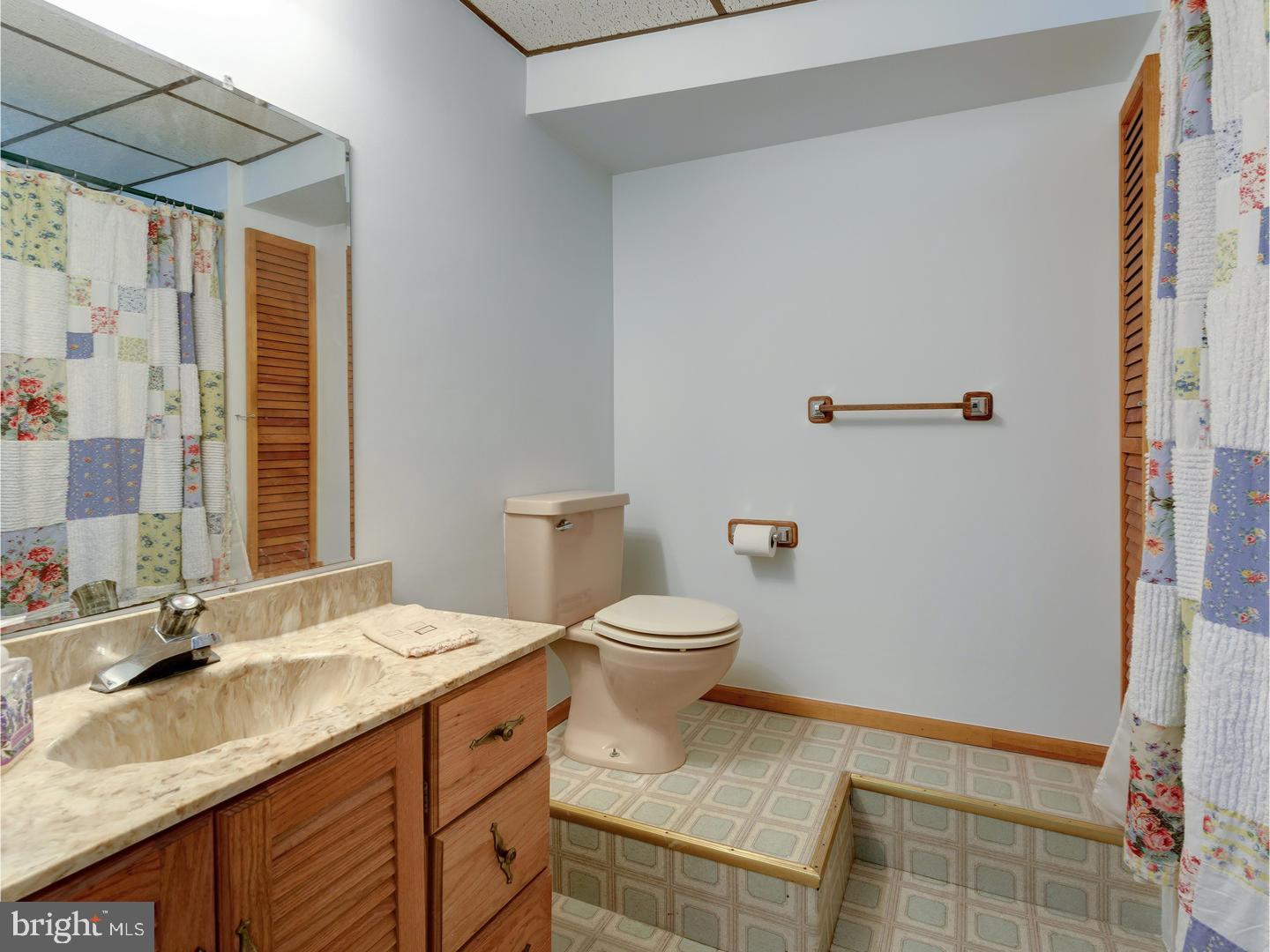 22 Roberts Road Newtown Square, PA 19073 - Photo 22 of 25 Bathroom