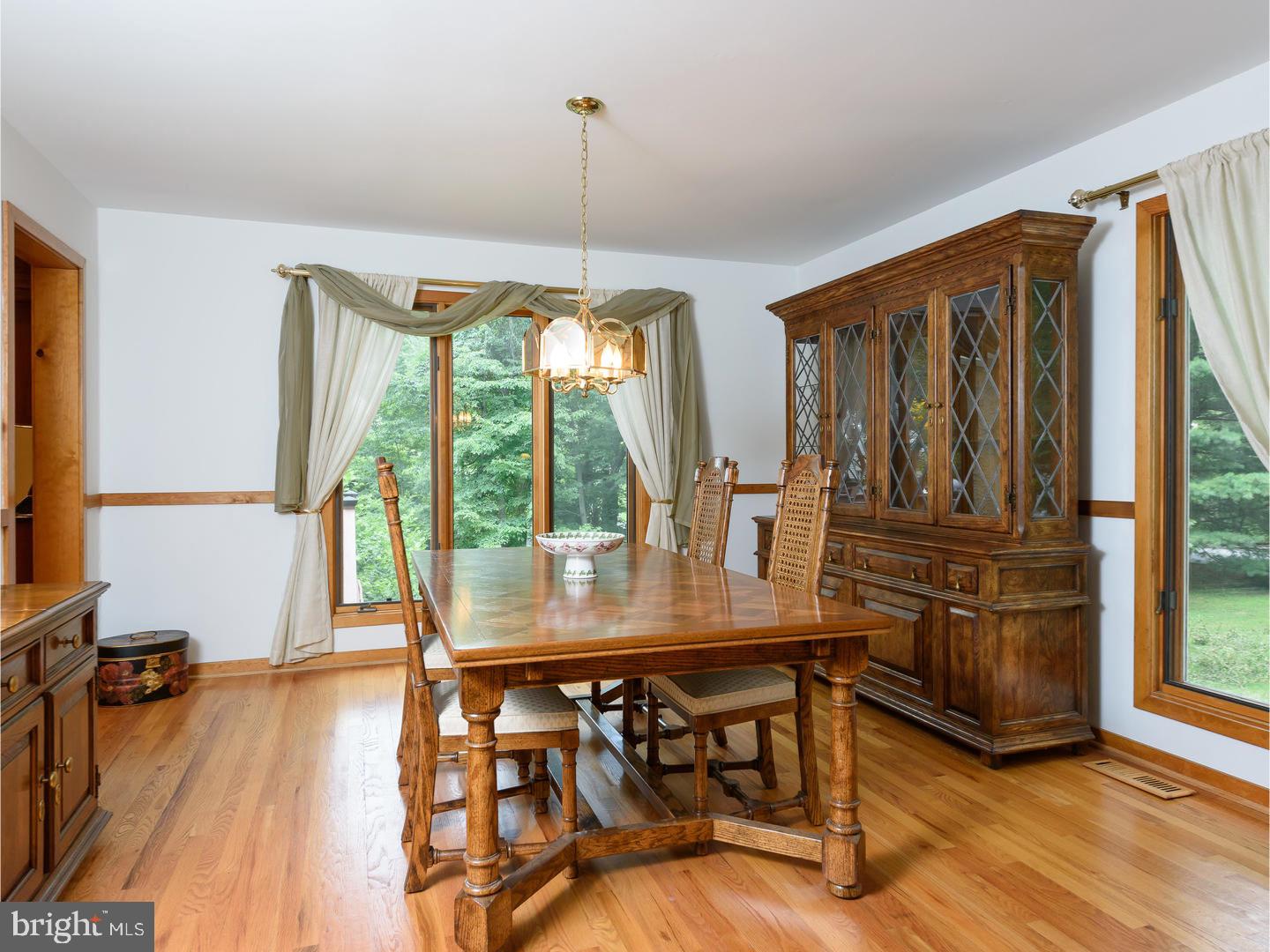 22 Roberts Road Newtown Square, PA 19073 - Photo 5 of 25