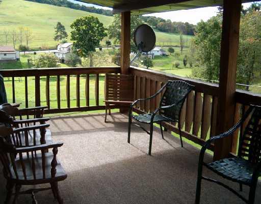 117 Stoney Point Road Shelocta, PA 15774 - Photo 7 of 8 Patio/Deck.