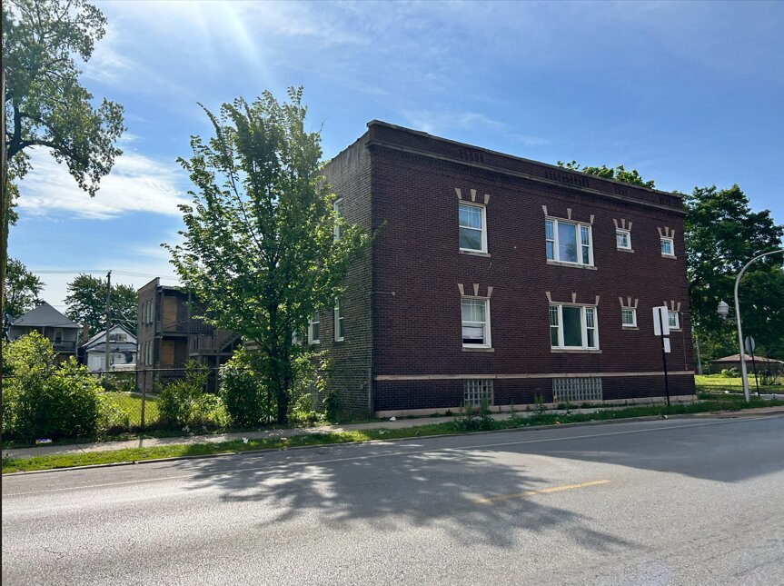6355 South Racine Avenue Chicago, IL 60621 - Photo 1 of 18 Gallery Image 1
