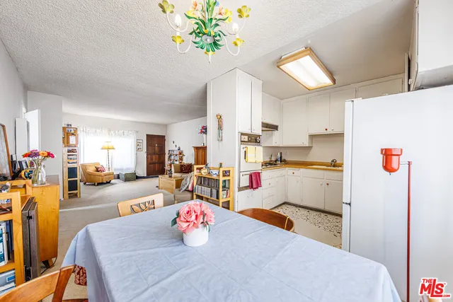 $675,000 | 1522 Centinela Avenue, Unit 210, Los Angeles, CA 90025