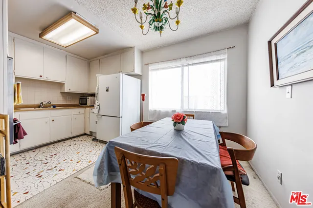 $675,000 | 1522 Centinela Avenue, Unit 210, Los Angeles, CA 90025