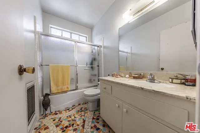 $675,000 | 1522 Centinela Avenue, Unit 210, Los Angeles, CA 90025